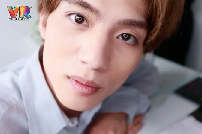 あなたを見つめるまなざしに胸が高鳴る、至近距離の健斗くん